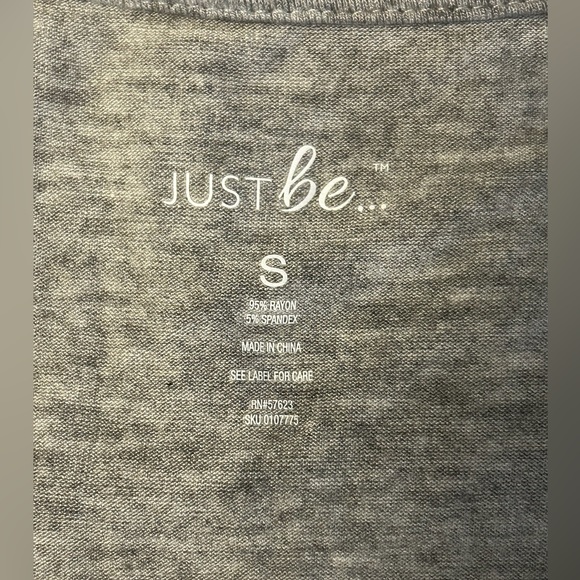 Just be… Women’s V-neck T-shirt - Picture 3 of 3